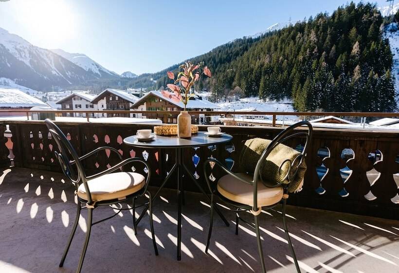 חדר סופריור עם מרפסת, Seven Alpina Boutique