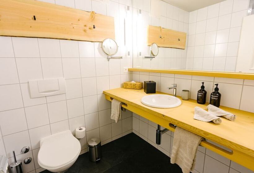 חדר דלוקס עם מרפסת, Seven Alpina Boutique