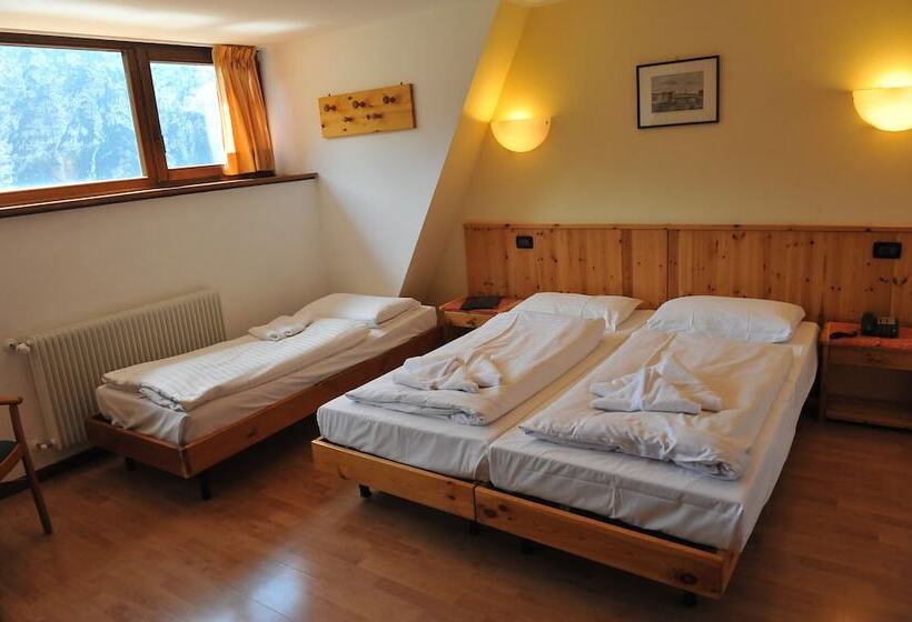 标准三人间, Biker Hotel Al Gallo Forcello
