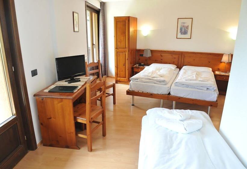 标准三人间, Biker Hotel Al Gallo Forcello