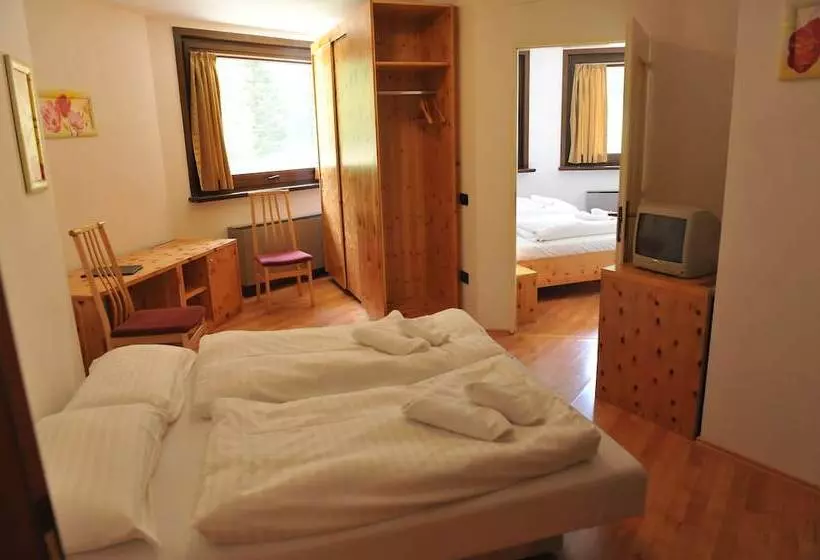Perhehuone, Biker Hotel Al Gallo Forcello