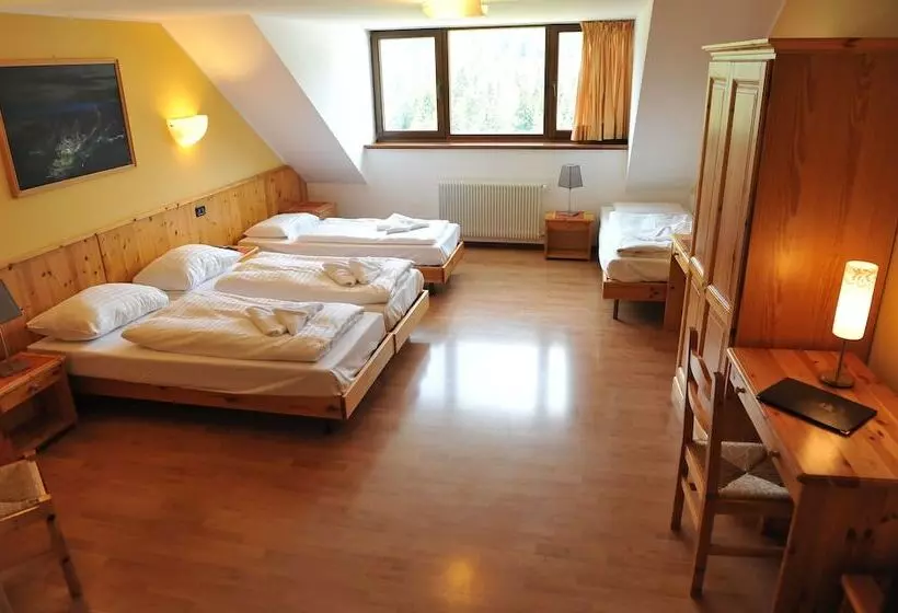 Standard Neljän Hengen Huone, Biker Hotel Al Gallo Forcello