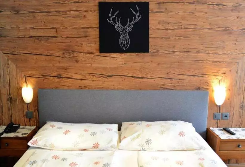スタンダードルーム, Chalet Hotel Adler Ag