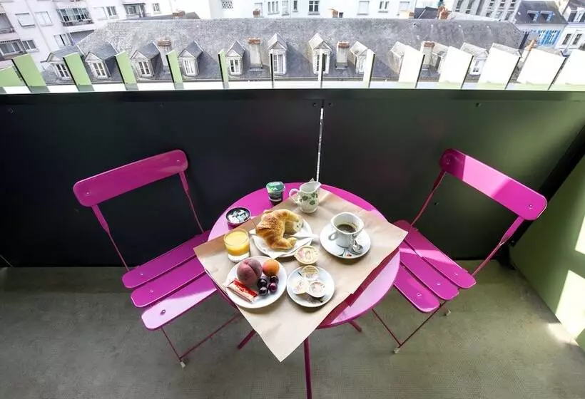 スーペリアールーム, Cit Hotel De La Marne