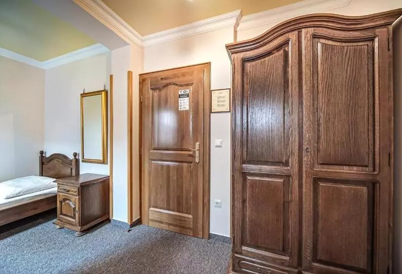 اتاق راحتی یک تخته, Garni Hotel Terano
