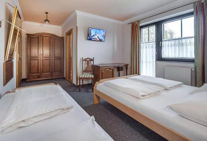 اتاق راحتی سه تخته, Garni Hotel Terano