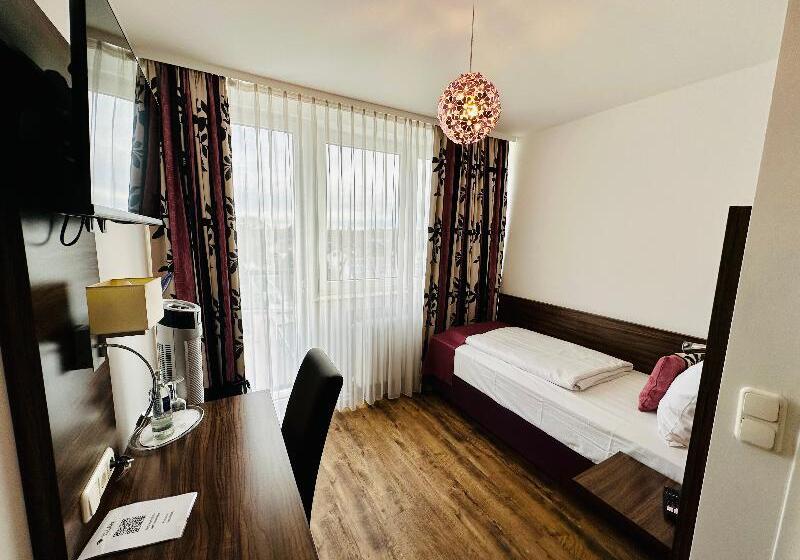اتاق استاندارد یک نفره, Arthotel Haar