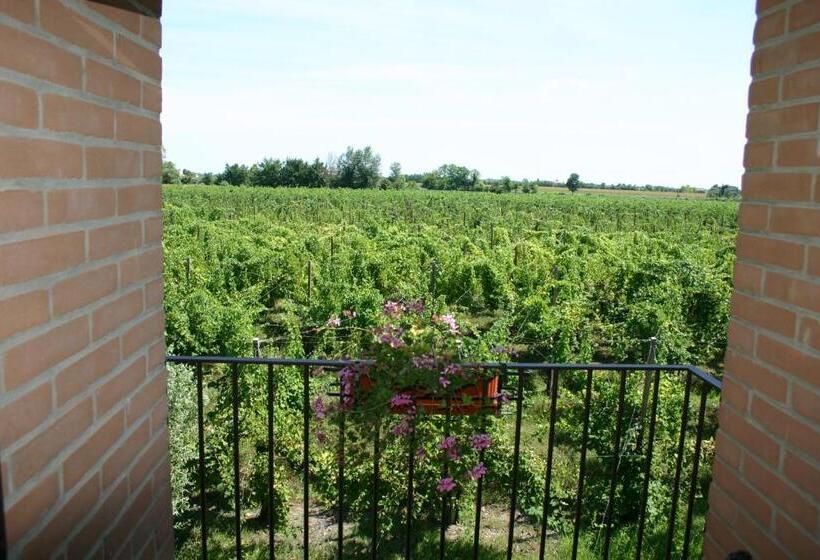 غرفة سوبيريور ثلاثية, Borgo Ronchetto