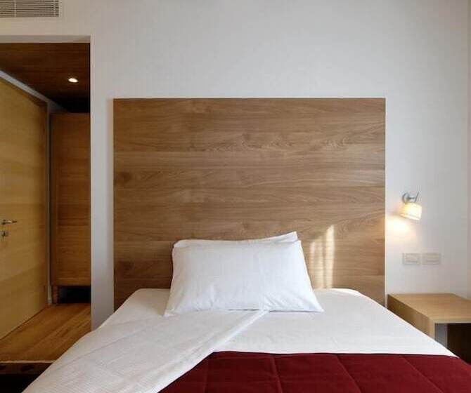 غرفة إقتصادية, Borgo Ronchetto