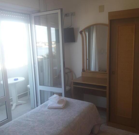 Номер Economy Индивидуальный, Capri