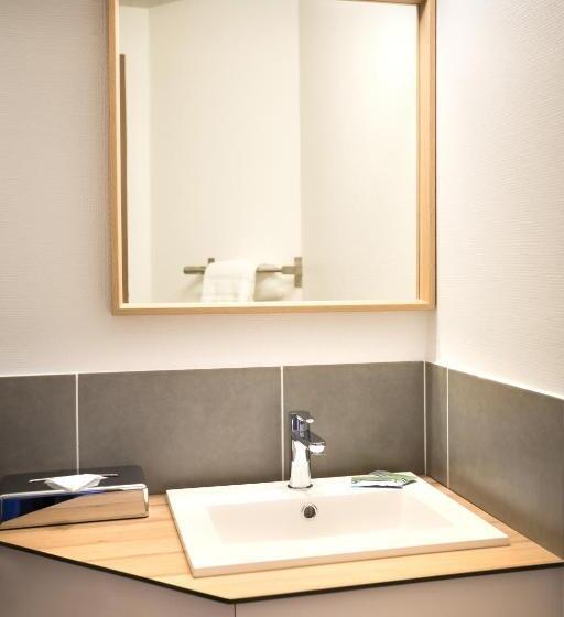 غرفة قياسية فردية, Carre Pau Airport