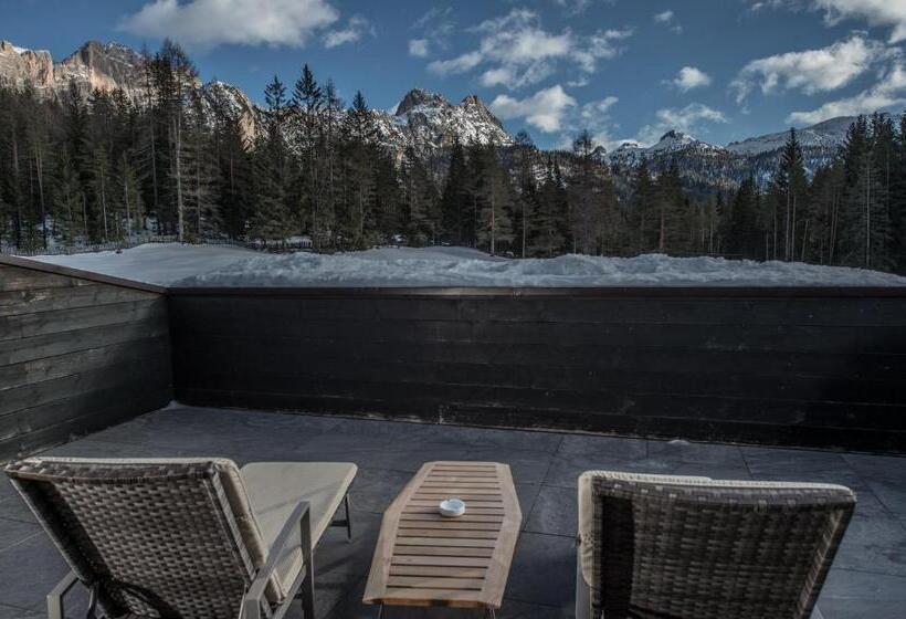 סוויטת ג'וניור, Ciasa Salares