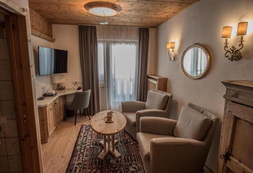 סוויטה, Ciasa Salares