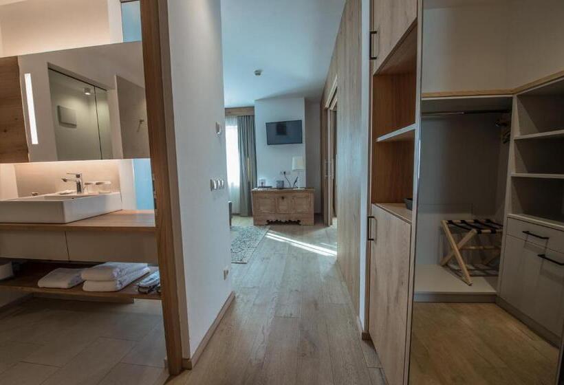 סוויטה, Ciasa Salares