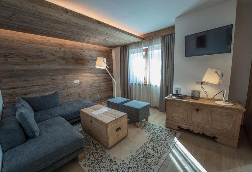 סוויטה, Ciasa Salares