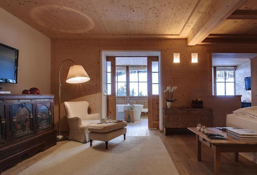 סוויטה דלוקס, Ciasa Salares