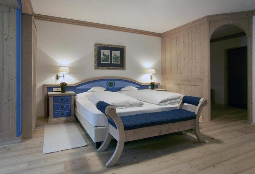 סוויטה דלוקס, Ciasa Salares