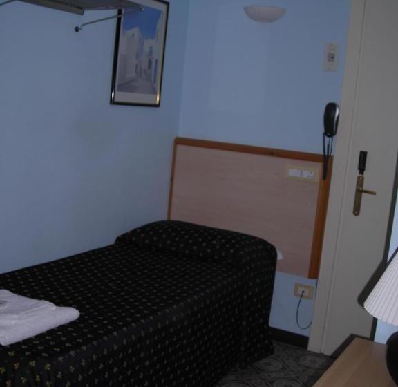 غرفة قياسية فردية, Delle Mimose