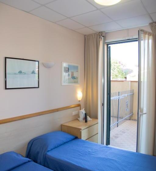 غرفة قياسية, Delle Mimose