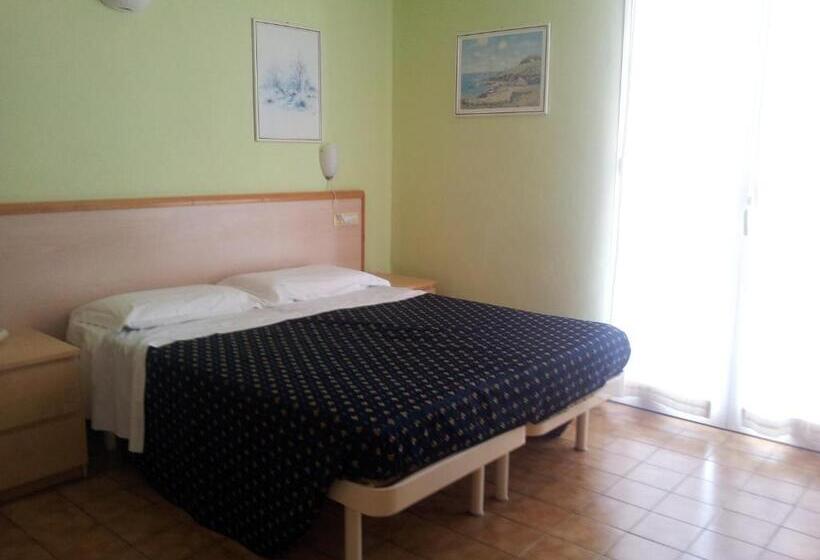 غرفة قياسية رباعية, Delle Mimose