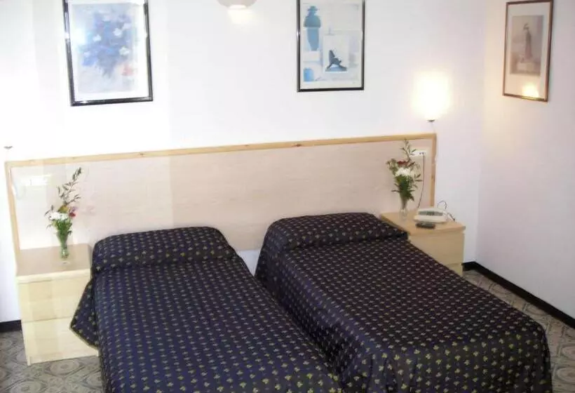 اتاق پنج‌تخته استاندارد, Delle Mimose