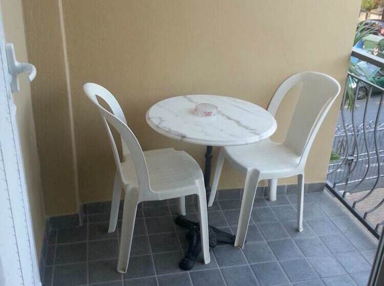 غرفة قياسية فردية, Delle Mimose