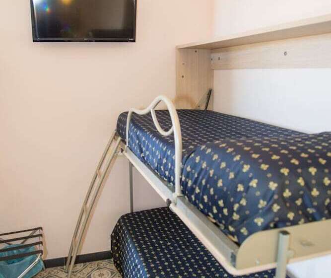 غرفة قياسية رباعية, Delle Mimose