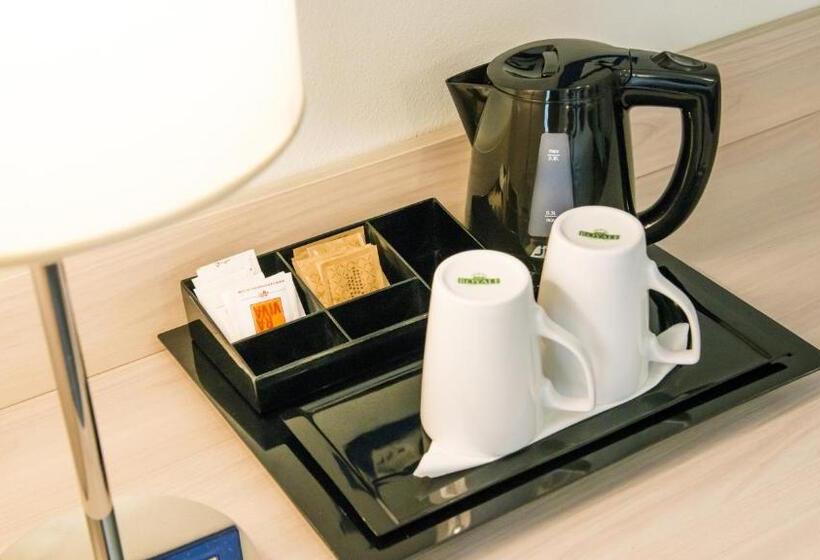 غرفة ديلوكس, Eden Garda