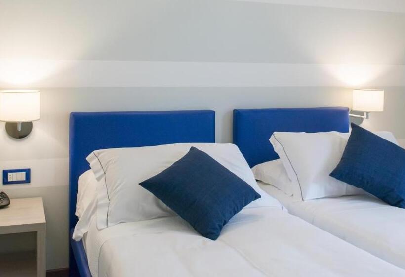 高级单人间, Eden Garda