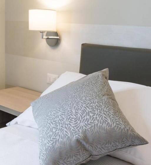 古典房间, Eden Garda