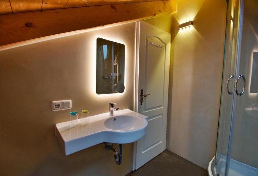 标准间, Ferienhaus Fux