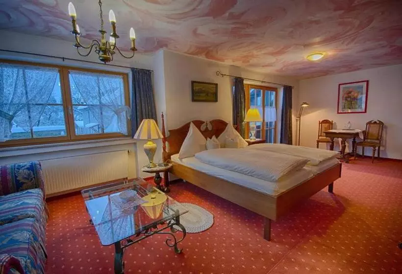 سوییت جونیور, Ferienhaus Fux