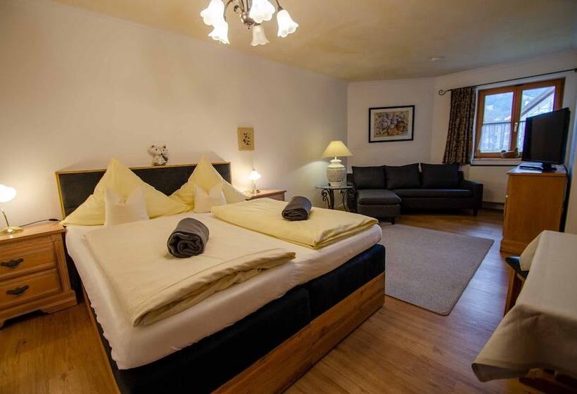 标准间, Ferienhaus Fux