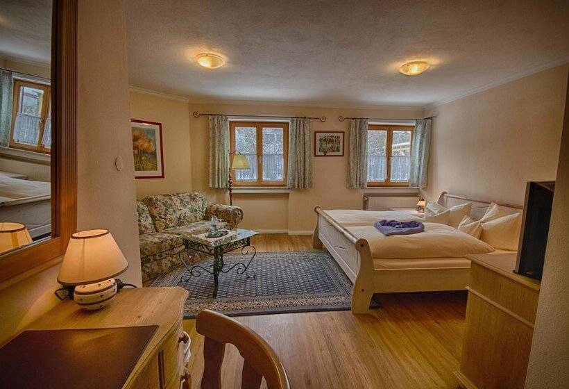 标准间, Ferienhaus Fux