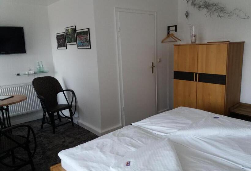 غرفة قياسية مزوَّدة بشُرفة, Garni Waldsegler