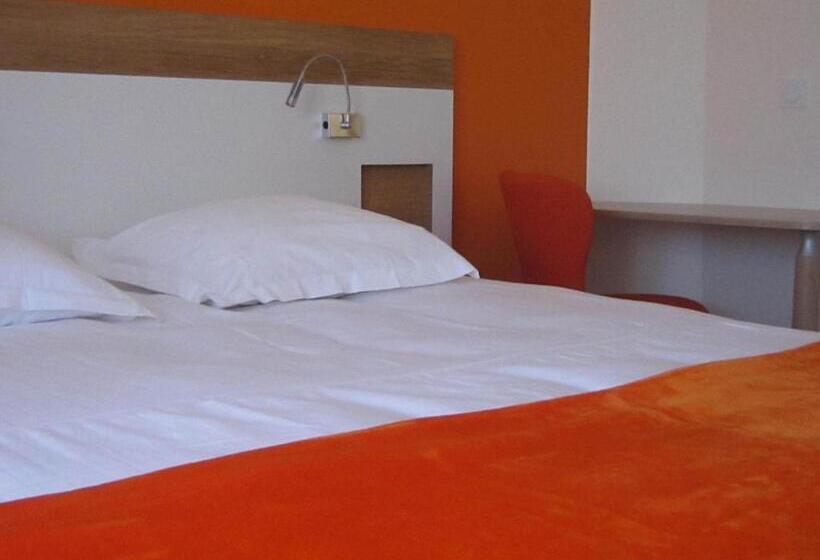 اتاق خانوادگی, Hôtel De Perros, The Originals Boutique