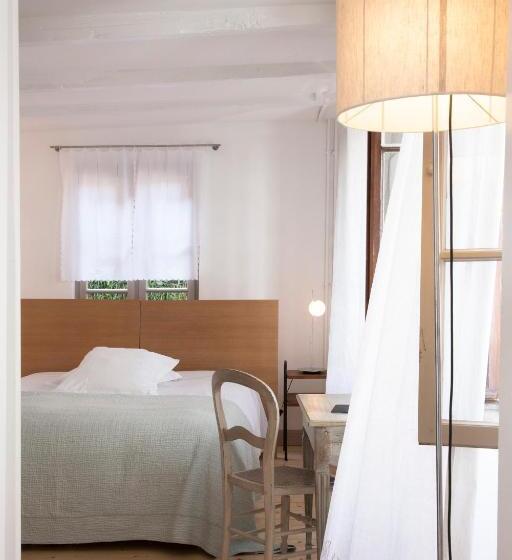 Номер Стандарт, Hôtel Restaurant Le Chut Petite France