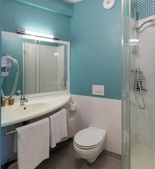 Семейный Номер, Ibis Budget Millau Viaduc