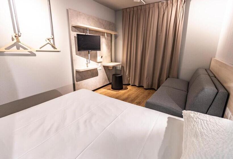 패밀리 룸, Ibis Budget Millau Viaduc