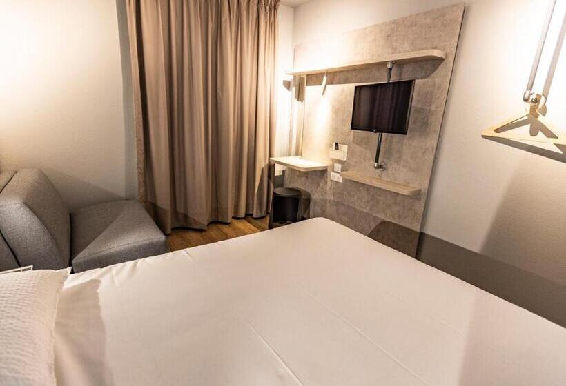 스탠다드 룸, Ibis Budget Millau Viaduc