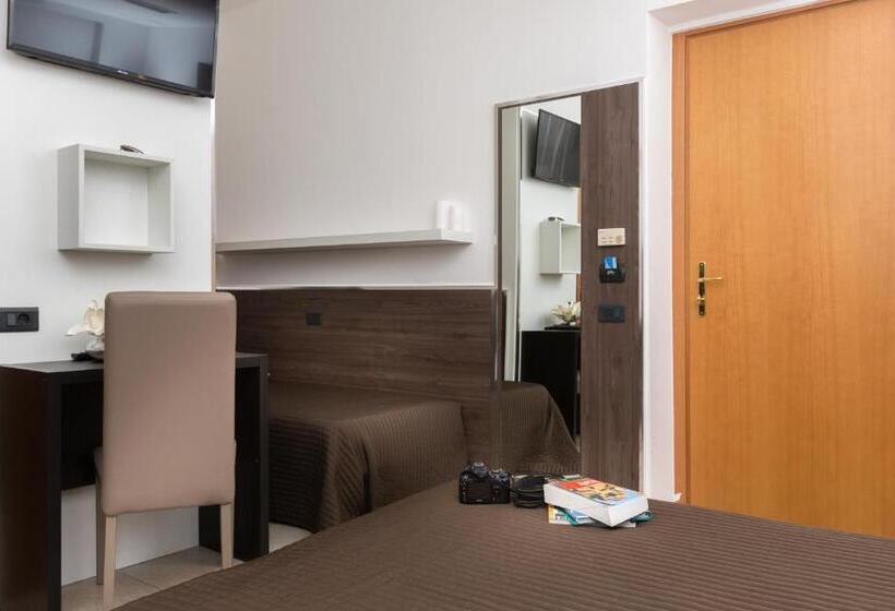 חדר אקונומי, Isola Verde