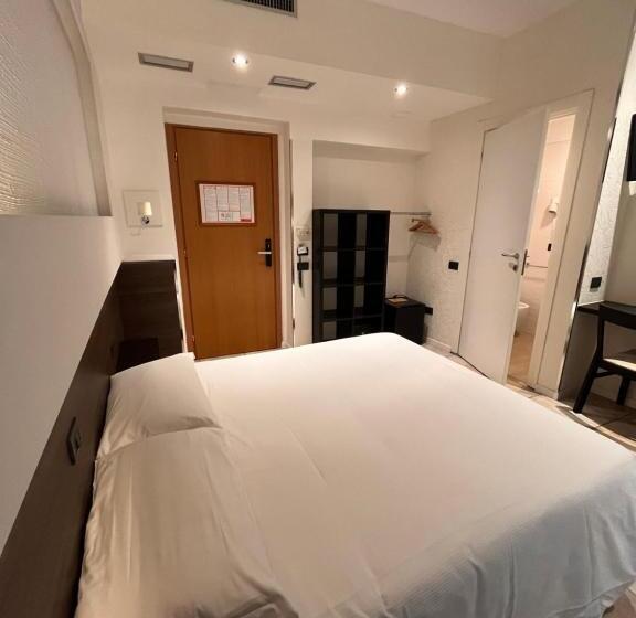 חדר אקונומי, Isola Verde