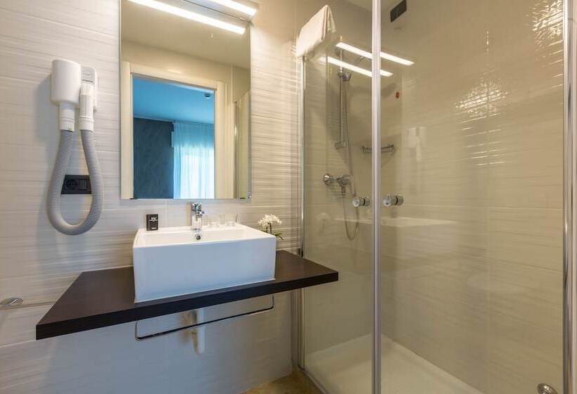 חדר אקונומי, Isola Verde