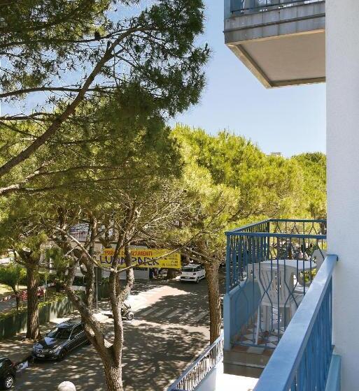 اتاق استاندارد با بالکن, La Brezza Frontemare