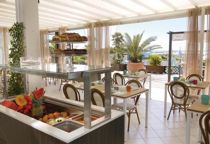 Standard Room with Balcony Side Sea View, La Brezza Frontemare