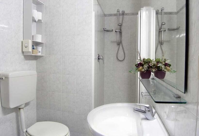 Standard Room with Balcony Side Sea View, La Brezza Frontemare