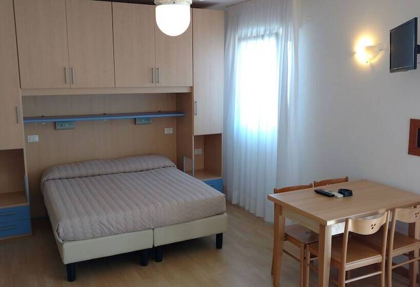 استودیوی استاندارد, La Brezza Frontemare