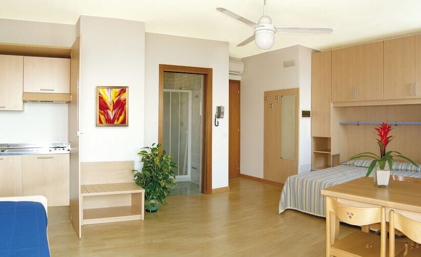 استودیوی استاندارد, La Brezza Frontemare