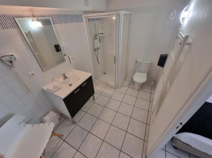 标准三人间, Cit Hotel Les Atlantes