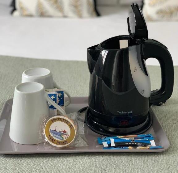 经济房, Cit Hotel Les Atlantes